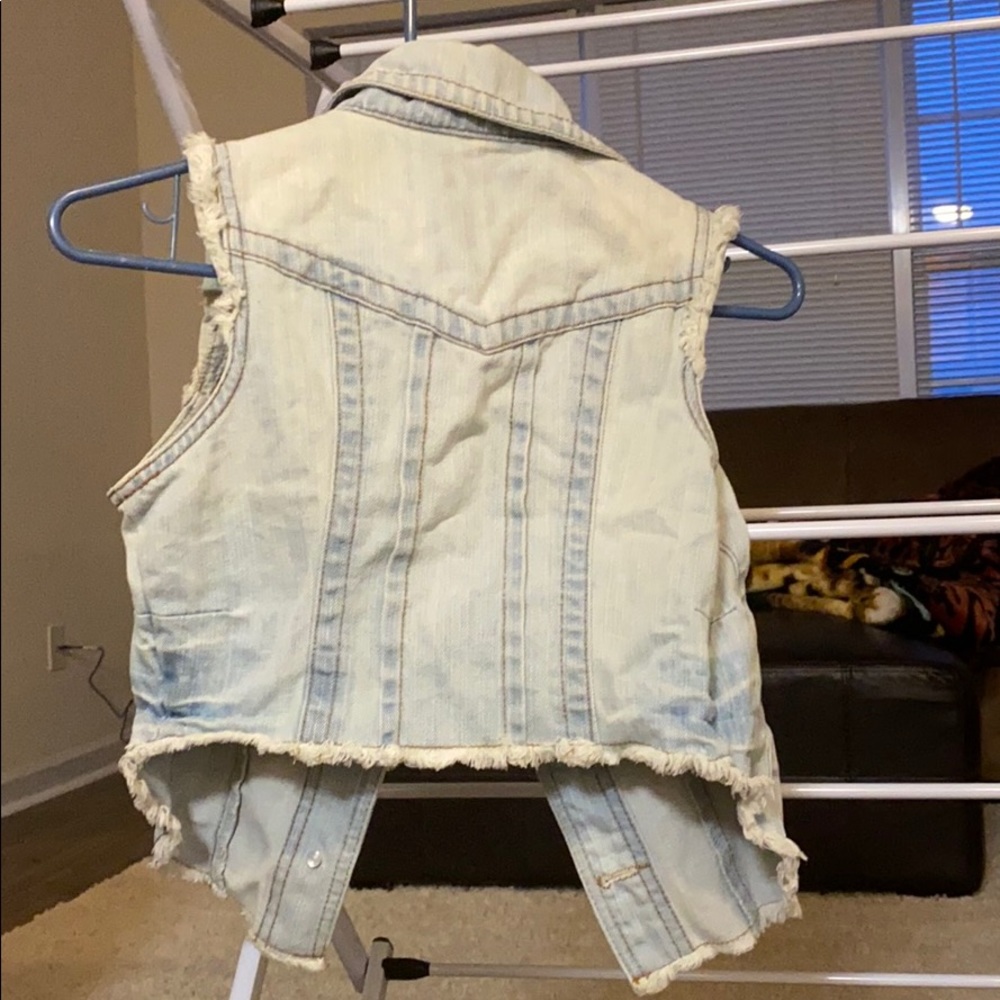 Jean jacket - Picture 2 of 2